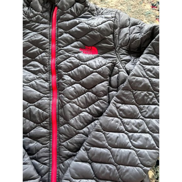 THE NORTH FACE Gray Pink Quilted Jacket Sz S - Picture 2 of 4
